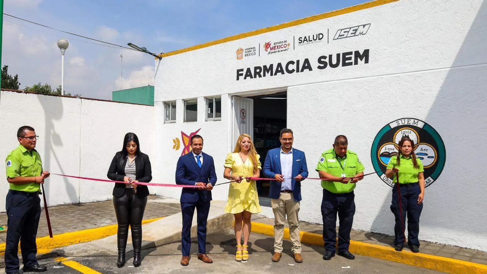 Inaugura farmacia SUEM 1